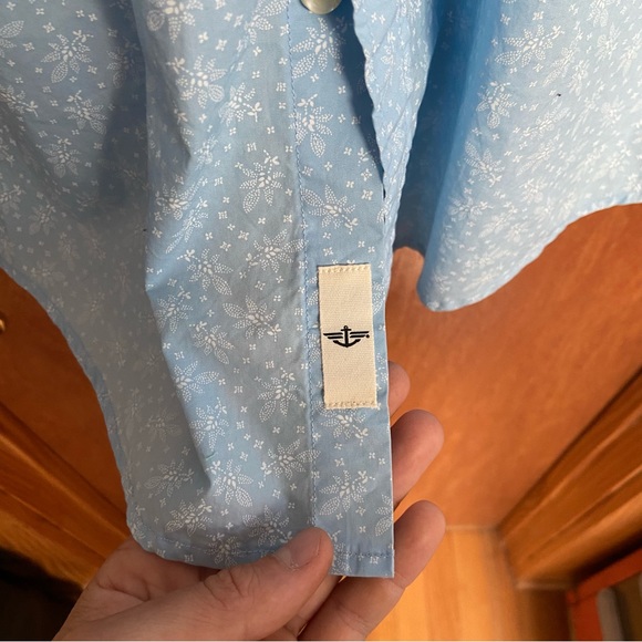 Dockers button down shirt - Picture 4 of 4